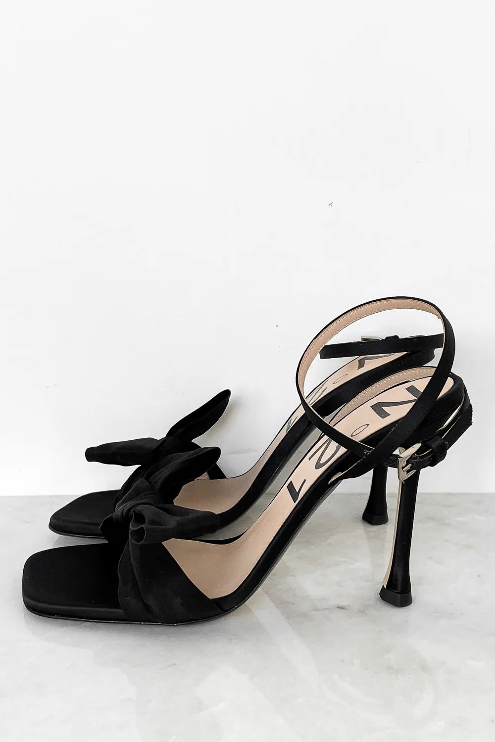 Bow Heel - Image 9