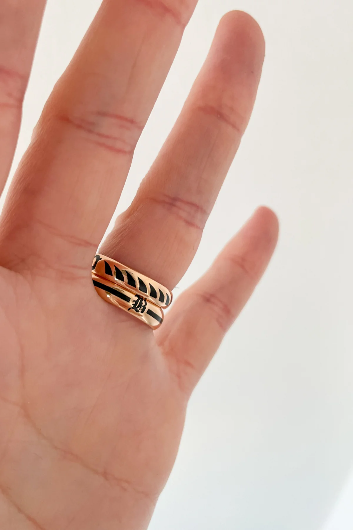 Enamel "B" Ring - Image 14