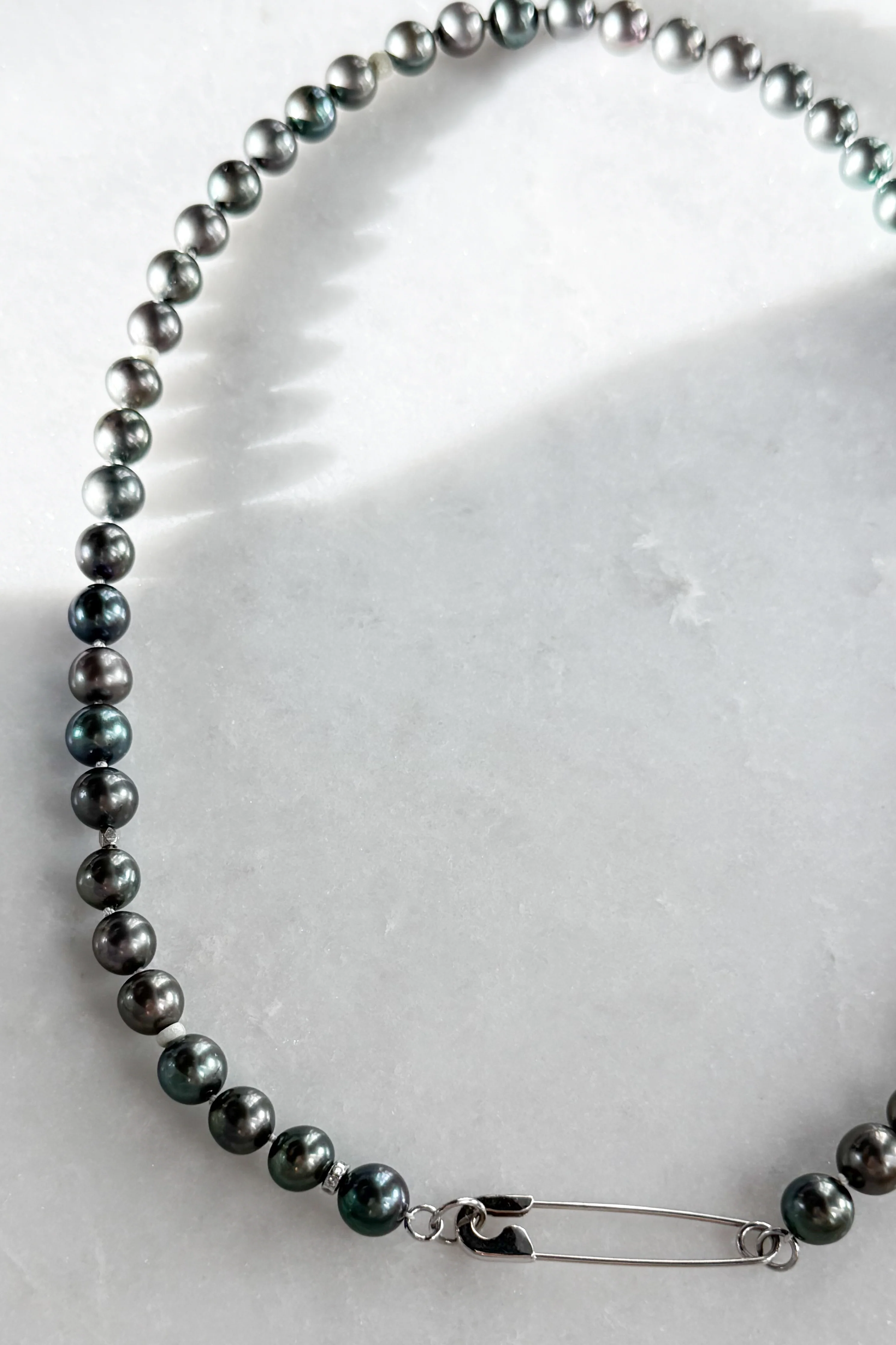 Freshwater Grey Pearl & Safety Pin Necklace - Image 4