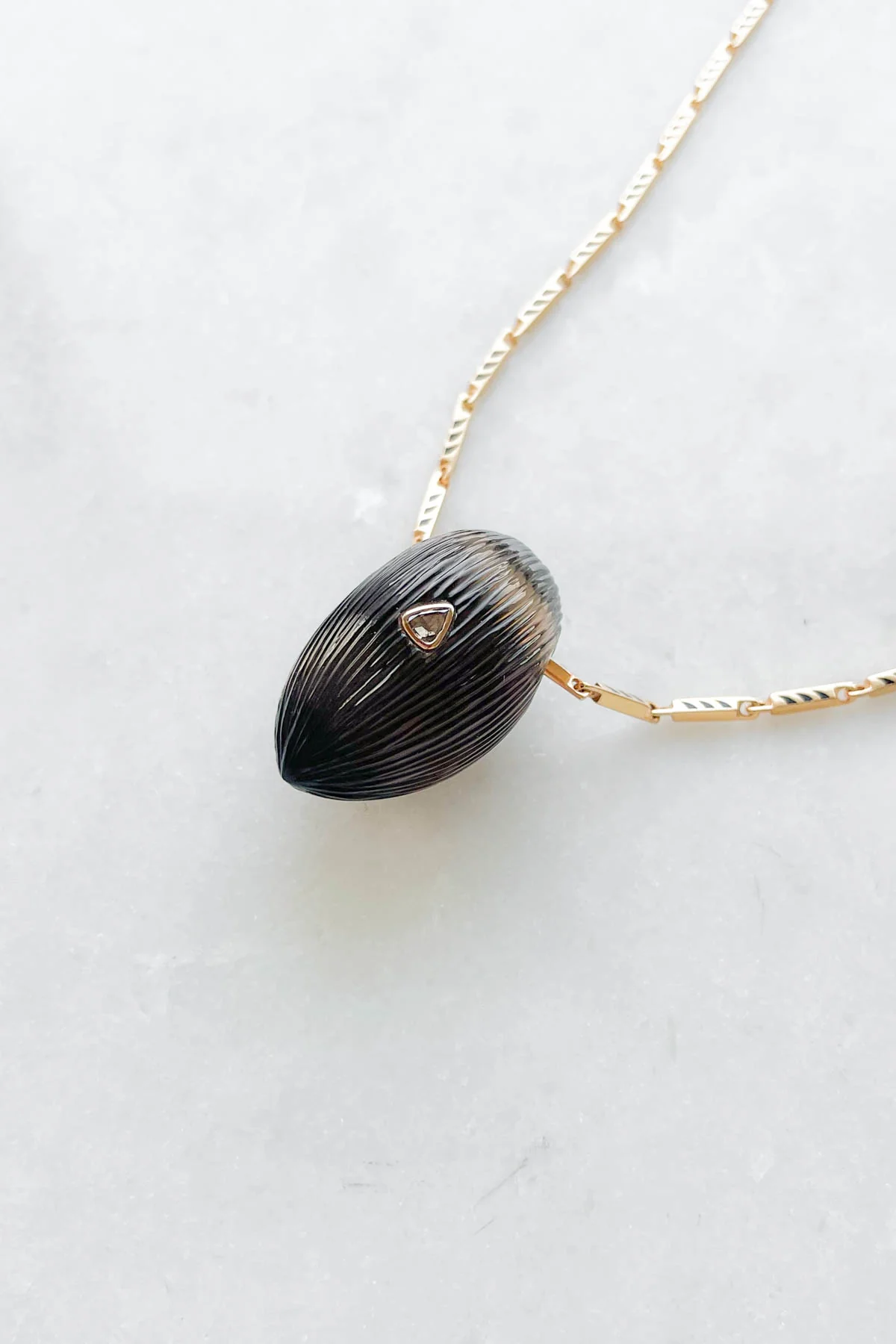 Grande Smokey Quartz Coquito with Diamond Bead - Image 5