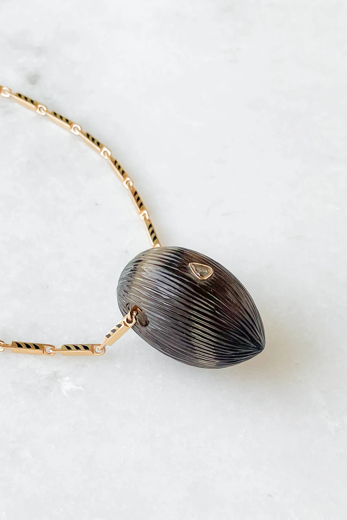 Grande Smokey Quartz Coquito with Diamond Bead - Image 9