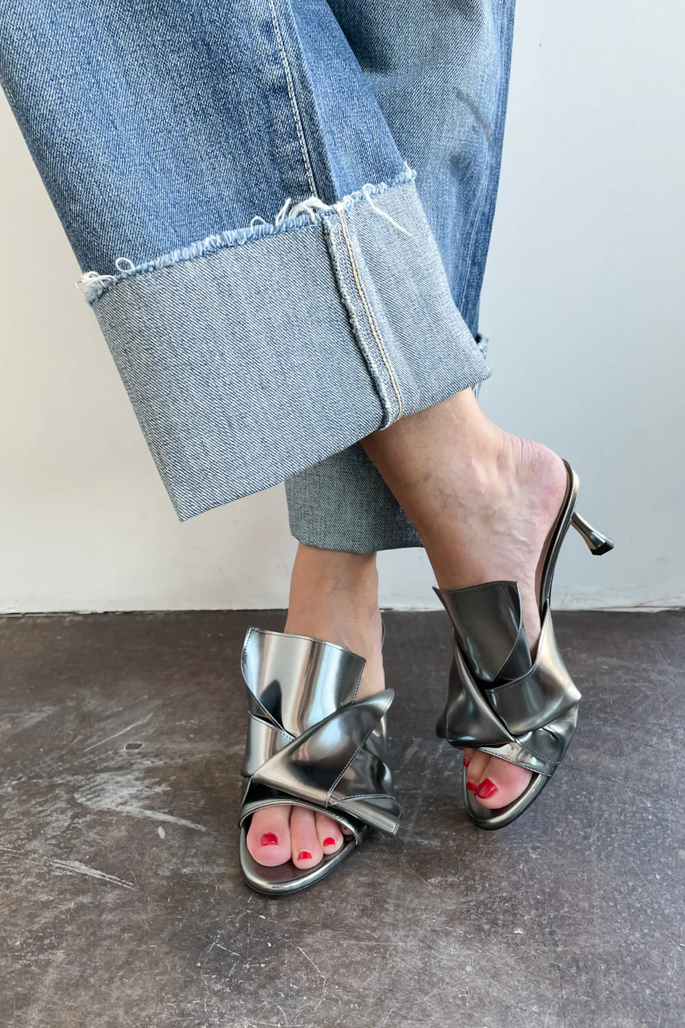 Metallic Bow Kitten Heel - Image 9